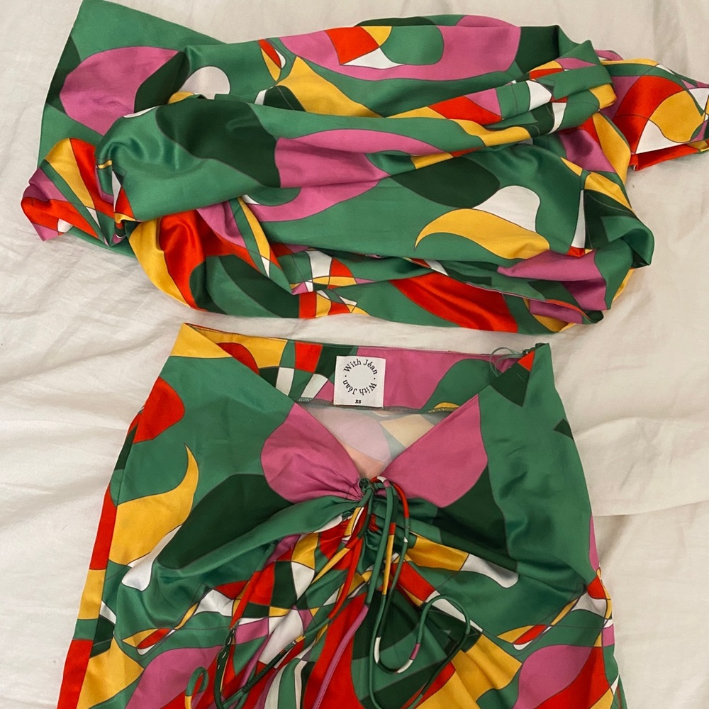 With Jean Naomi Set XS